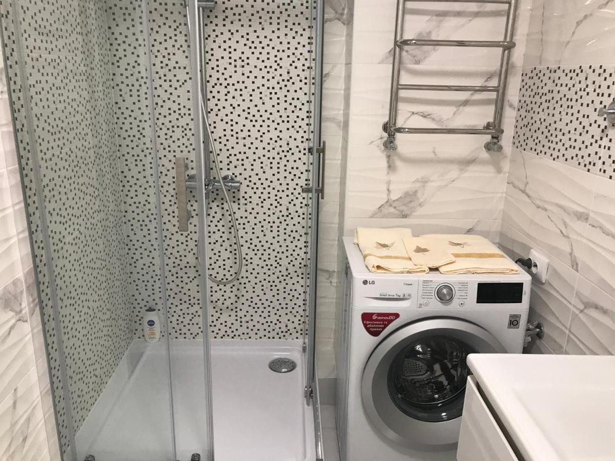 Затишна Квартира Apartment Тернопил Екстериор снимка