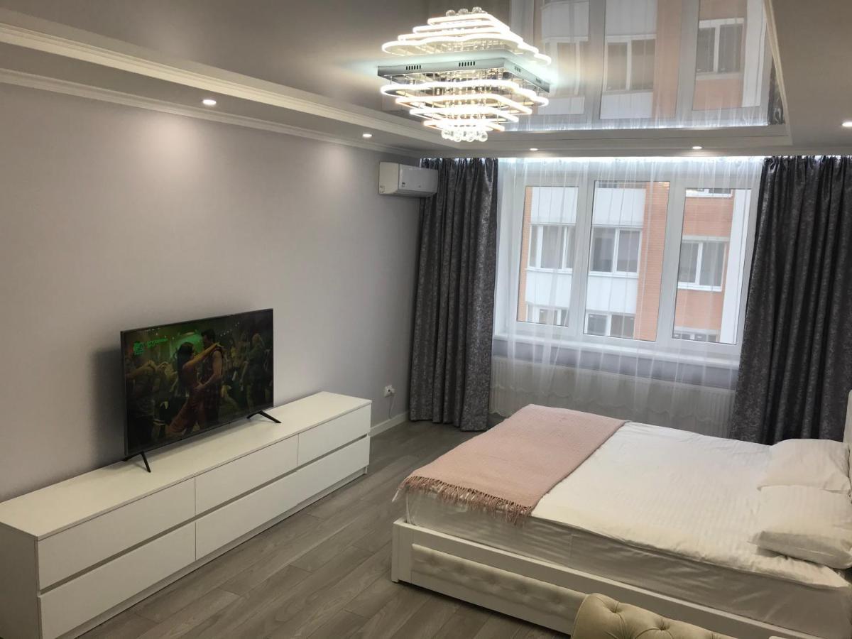 Затишна Квартира Apartment Тернопил Екстериор снимка