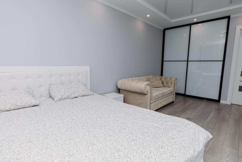 Затишна Квартира Apartment Тернопил Екстериор снимка
